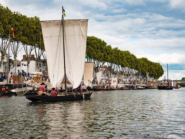 Bateaux de Loire lors du Festival de Loire d'Orléans