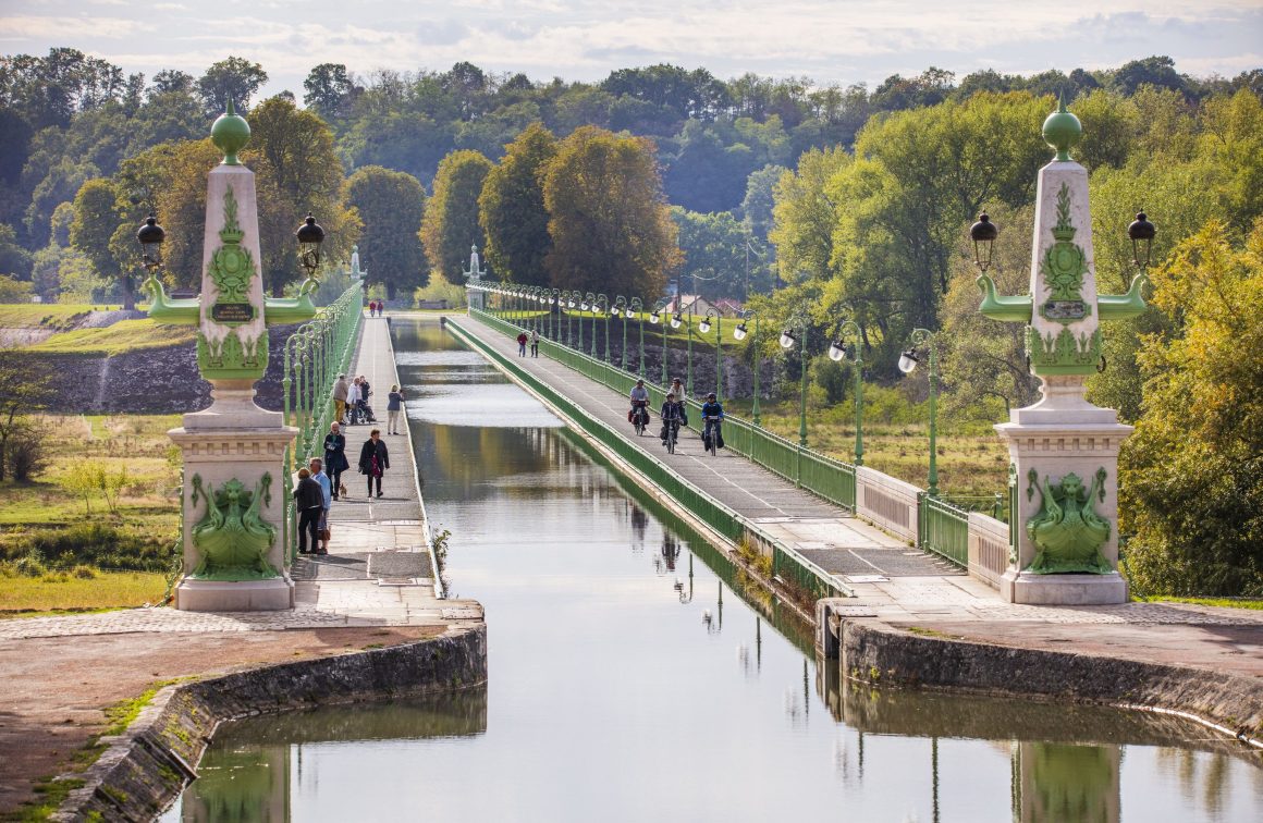 Sur le Pont-canal de Briare, Loiret